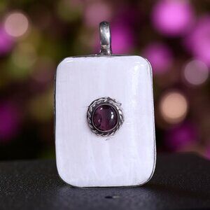 ✨ Vintage Bone & Garnet Pendant | Handcrafted Silver-Tone Heirloom